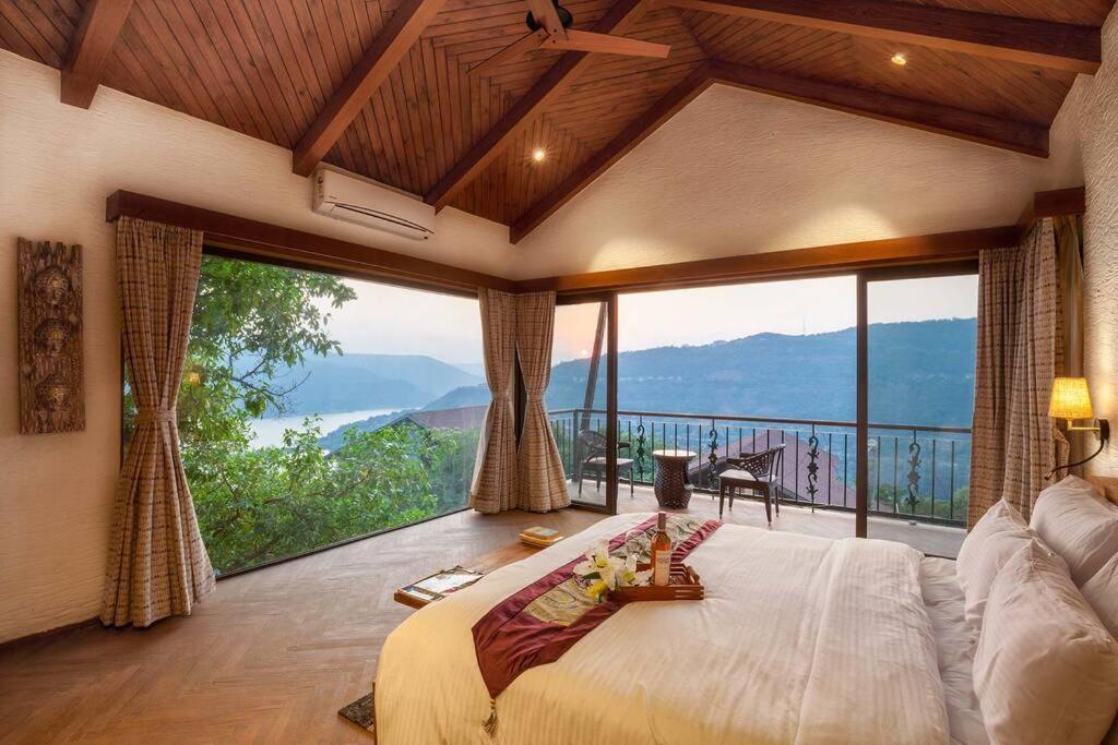 Soul Tree Villa 50 Super Luxury Villa With Heated Plunge Pool And Jacuzzi Lavasa Luaran gambar